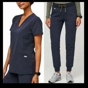 Figs Quiet Navy Casma 3 pocket & Jogger set